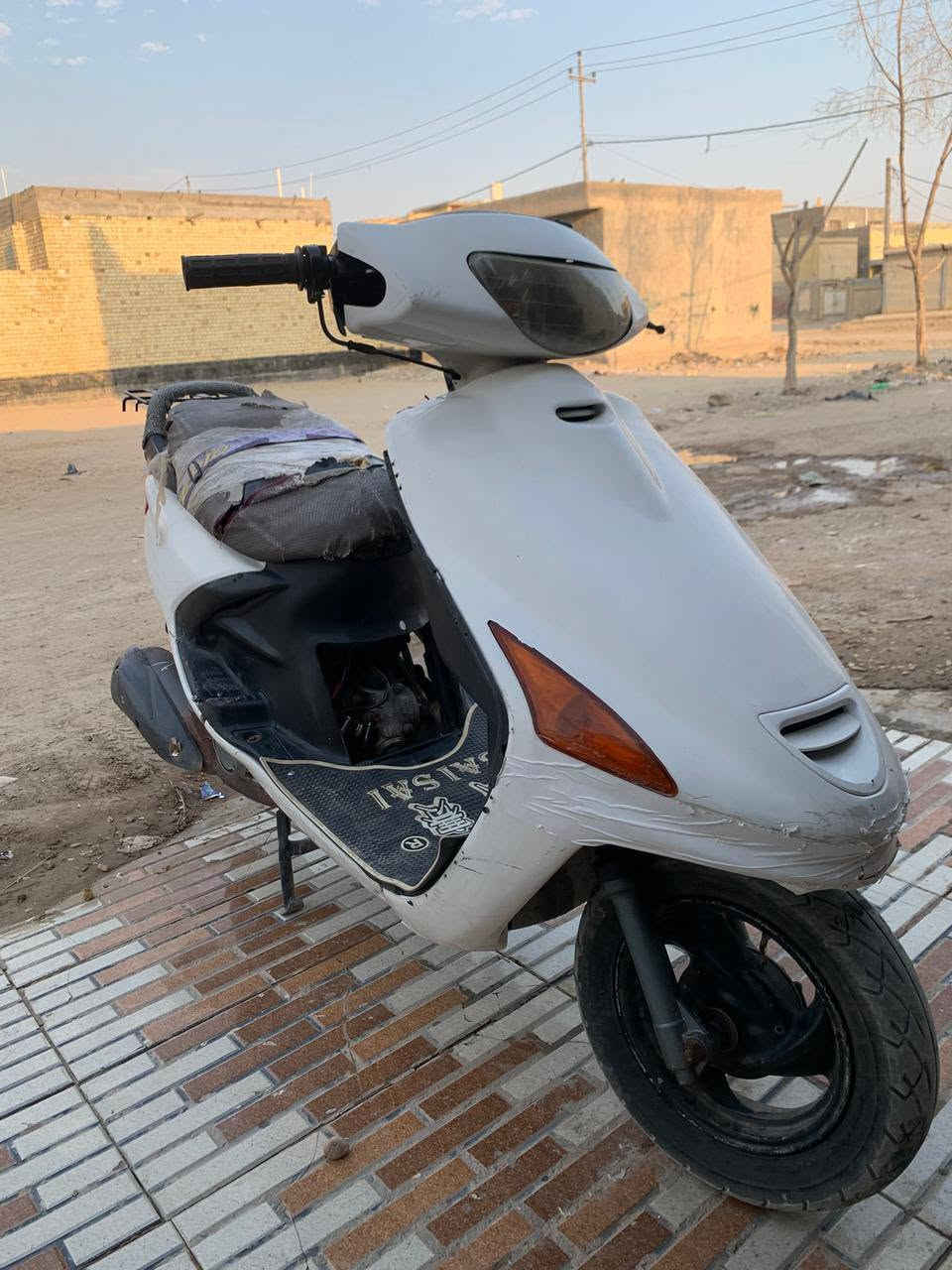 السلام عليكم اخوان دراجه فراشه محرك 140 نضيفه كلش كفاله عامه ونضيفه وما متعوبه وكهربائيات هاي الشغلت كلها شغاله تجي تفحص  ومحرك نضيف ما لايحته صبانه ماكن بابل المتحتيه السعر (400) وبيها مجال 

الاستفسار الاتصال عل هاذه الرقم (‏‪***********‬‏)

