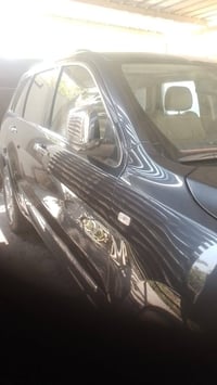 ٢٠١٣ جيب ٥ راكب ما بيها اي حادث لون رصاصي غير محدد للبيع الاستفسار على...