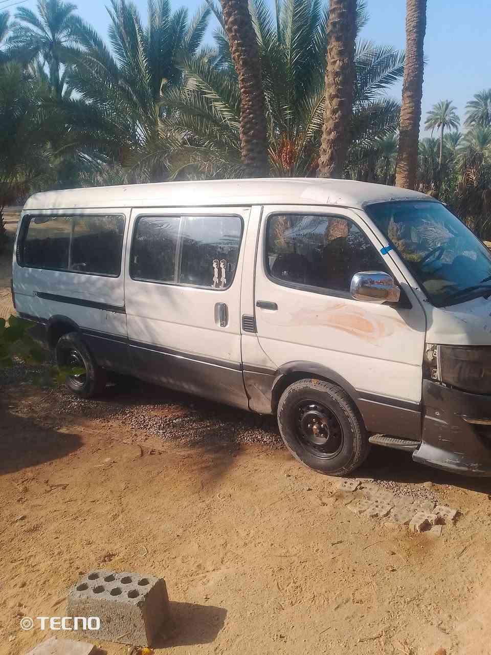 سلام عليكم سيارة فوتون الوان موصلية موديل 14مكينه وكيرواكسن خيرمن الله حداديه جديدة سيارة ماعايزهه شي كبل لشارع مكان كربلاء الحسينيه السعر 29 بيه مجال قليل ***********

نص مكتوب في الصور:
- TECNO