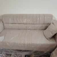 للبيع تخم عشر مقاعد جديد ممستعمل للاستفسار 07770442461