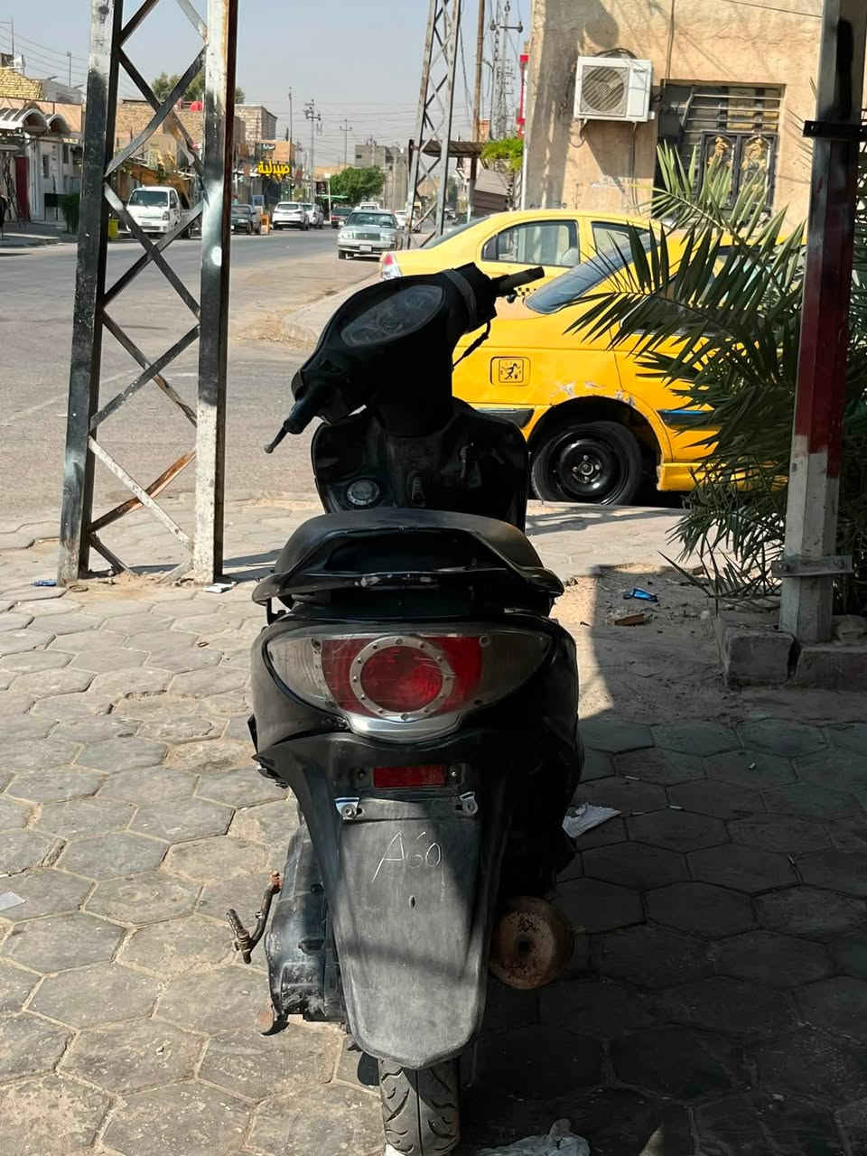 السلام عليكم
فراشه و كامكو الفراشه ب ٢٥٠ و الكامكو ب ٣٥٠ شغالات ثنيناتهن تعال افحص و اخذ الفراشه بيه نقوصات بسيطه مثل شخاطه باتري ستد بس***********
