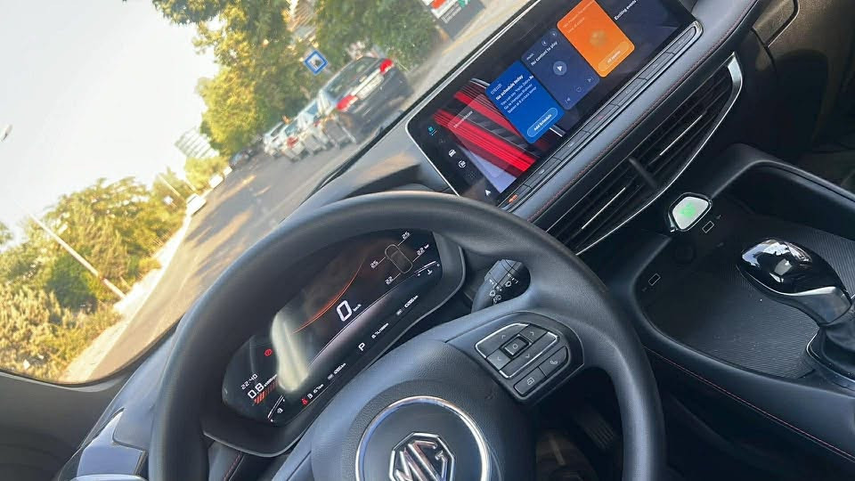 Mg.    Gt.    2025 
 
10,000 km 
سەیارەکە فول فول مواسەفاتە هەموو گیانی بەشەرت 
زۆر زۆر لۆکە عەزێت نەدراوە 
هەموو گیانی بە شەرت 
دوو چالی بچوکی هەیە بە پی دی ئاڕ چاکراوە هەر جێی باس نیە 
شوێن :سلێمانی 
١٢٢ گەڵاو مامەڵەیەکی زۆر کەم 
***********
