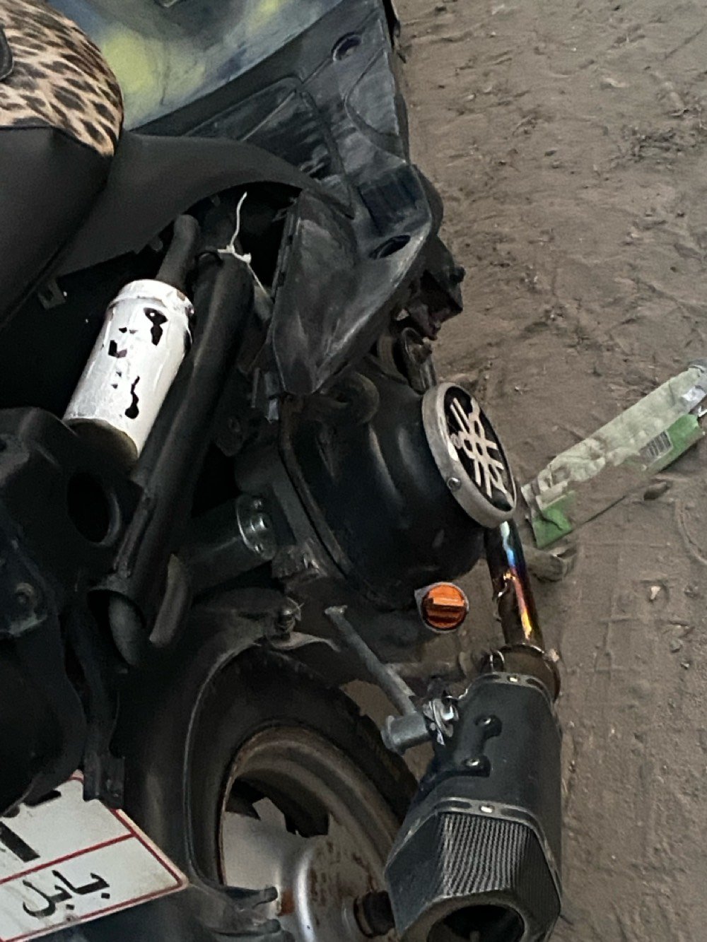 ماكس منغولي حربيه نظيفه 
السلف وهندر شغال صالنه رياضيه مكينه ما مفتوحه شرط الفحص 
وال السعر 400 بيها مجال ونتفق اكثر بل المقابله