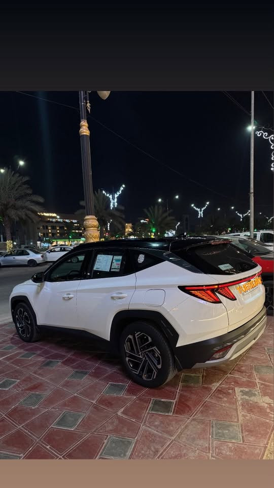 توسان مديل 25 رقم بغداد بسمي توكلر فول موصفات تبريد كشن بيه اصبع بيدي ار بلجاملغ الامامي ماشيه 25—- الف. جديده بمعنه الكلمه مكاني كربلاء تجي وخادمك ***********
