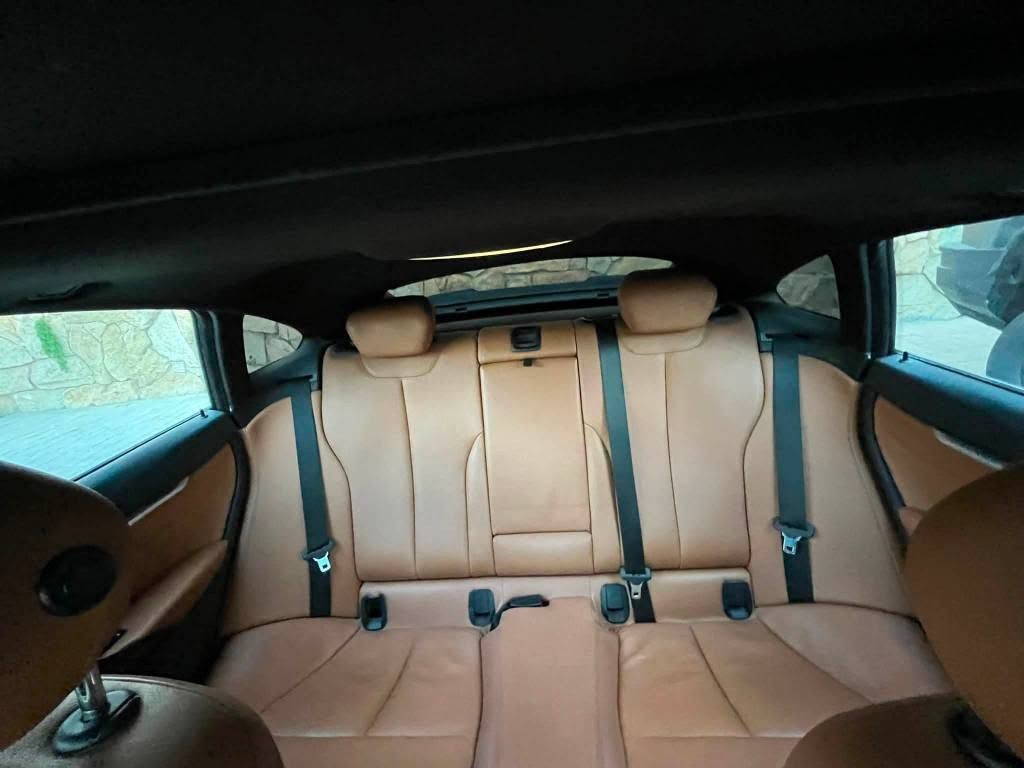 بي ام دبليو 430i بسعر 188 
***********
bmw 430i m package 2018
 grancoupe 
ماشيه 95ميل
رقم اربيل تحويل ثاني يوم
المواصفات فتحة سقف داتاشو
جنطة كهرباء عند الاقتراب
داخل جلد قرميدي (عسلي) 
 دركة m
ماوس لمس
شاشة نتفكيشن كاربلي
حساسات امامي خلفي
لايتات ادابتف متحرك
اوتو ستوب
تدفئة مقاعد
بصمة تشغيل
شفتات ستيرن
مقاعد خزن ثلاث وضعيات
لد داخل السيارة بلادي متغير
دعامية m sport امامي خلفي
اكزوز بي بوب كورن خفيف بلادي
اربع وضعيات قيادة
سيارة فول مواصفات ١/١الاضافات
ثلاث قطع m بيانو بلاك لحية اصلية
شفتات ستيرن m اصليات كبار
دوسات جانبية
زعانف اصلية بيانو بلاك m
شباك امامي بيانو بلاك 
بيانو بلاك m سبويلر
ويل m4 قياس ١٨
سيارة حادثها بنيد وجاملغات امامية ثنين راجع بارد وصبغ فقط بدون تبديل وبدون دواخل فقط ايرباكات ستيرن وبردة طاكات ومرجع سستم مكان السيارة بغداد شهداء العبيدي بغداد, العراق
