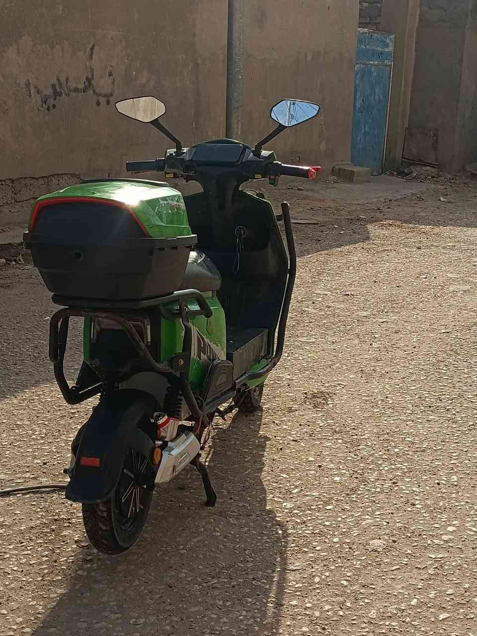 السلام عليكم دراجه سكنس شحن
دراجه حلوه ورزنه بالشارع 

سته بطاريات حجم 26✅

مساحه تخزين كبيره✅

وياله رياضي✅

كلجات رياضي✅

دبلات رياضي✅

مثبت سرعه✅

نظام بگ R✅

بريك دسك امامي خلفي✅

لايتات زنون✅

الدراجه نقوصاته بسيطه فقط بريك خلفي وبطاريات السعر 200 وبيها مجال بابل الاسكندريه الاسكان ‏‪ ***********‬‏واتساب
