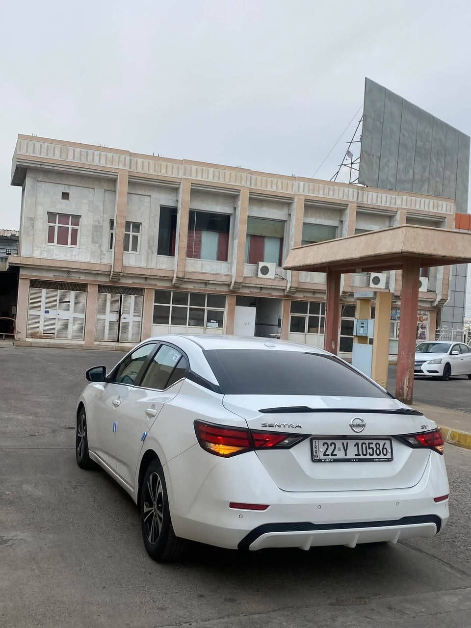 ه نيسان سنترا موديل 2022
مواصفات SV معروفة
حادث / 1 جاملغ صبغ بدون ارباك
بدون دواخل
تحويل شرط
كَير و محرك شرط
سعر 133$ ورقة بيها مجال
مكان سيارة عقرة
رقم تلفون واتساب فايبر 
***********
