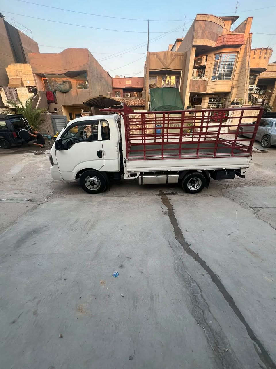 السلام عليكم كيا فحل 4000 موديل 2016 مكفوله  فقط بنيد مبدل بدون دواخل  منطومه تبريد جديده  عنوان بغداد حي القاهره ملاحظه المحجر مو مو ياها السعر 125
***********
