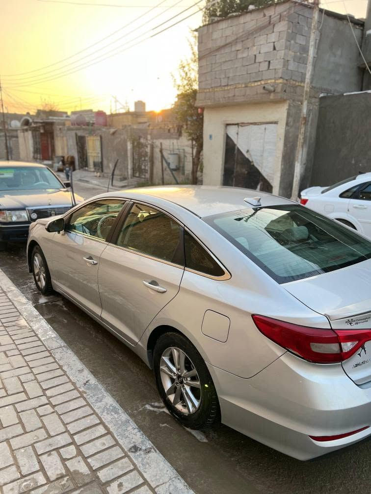 سوناته امريكي سلفري موديل 16 بيهه قطعتين صبغ ومن امريكه خشم بنيد وخشم مدكر الكدام سياره كلهه ليبل واحد نضيفه مكينه2400 جي دي اي لادوانص ولا شي رقم ذيقار بسمي وذا اكو مراوس اي سياره صالون عادي سعرهه 107 وبيهه مجال بصيط *********** البصرة, العراق
