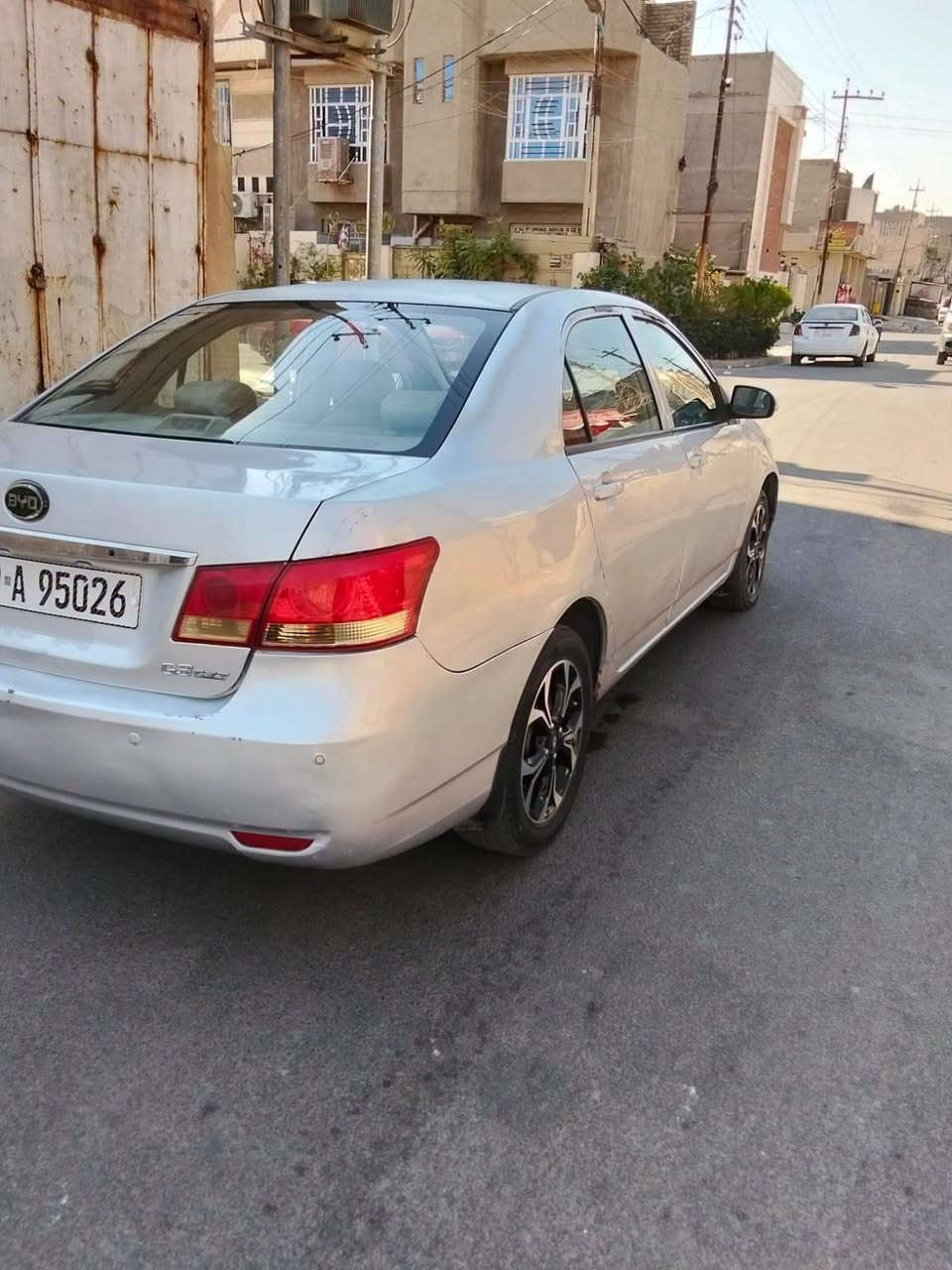 السلام عليكم
بي واي دي  موديل 2016 
مكينه وكير بلاديات لكير اوتو مايك
السياره مكفولا من الضربه ولصبغ ولتبديل
   صدر امامي وخلفي جديد تبريد ثلج. تخم تاير جديد 
السياره بصمه 
السياره علا وضع الشركه
داخل جديد ومدشم 
السياره بسمي
سنويه  مجدده  2031مصفره  غرامات.  الهزه جديده
السياره سقف تنته
سياره جاهزه بدون نقص  
السعر 45 وبيه مجال 
مكاني بغداد  المدينه 
‏‪‪***********‬‬‏ الستفسار
