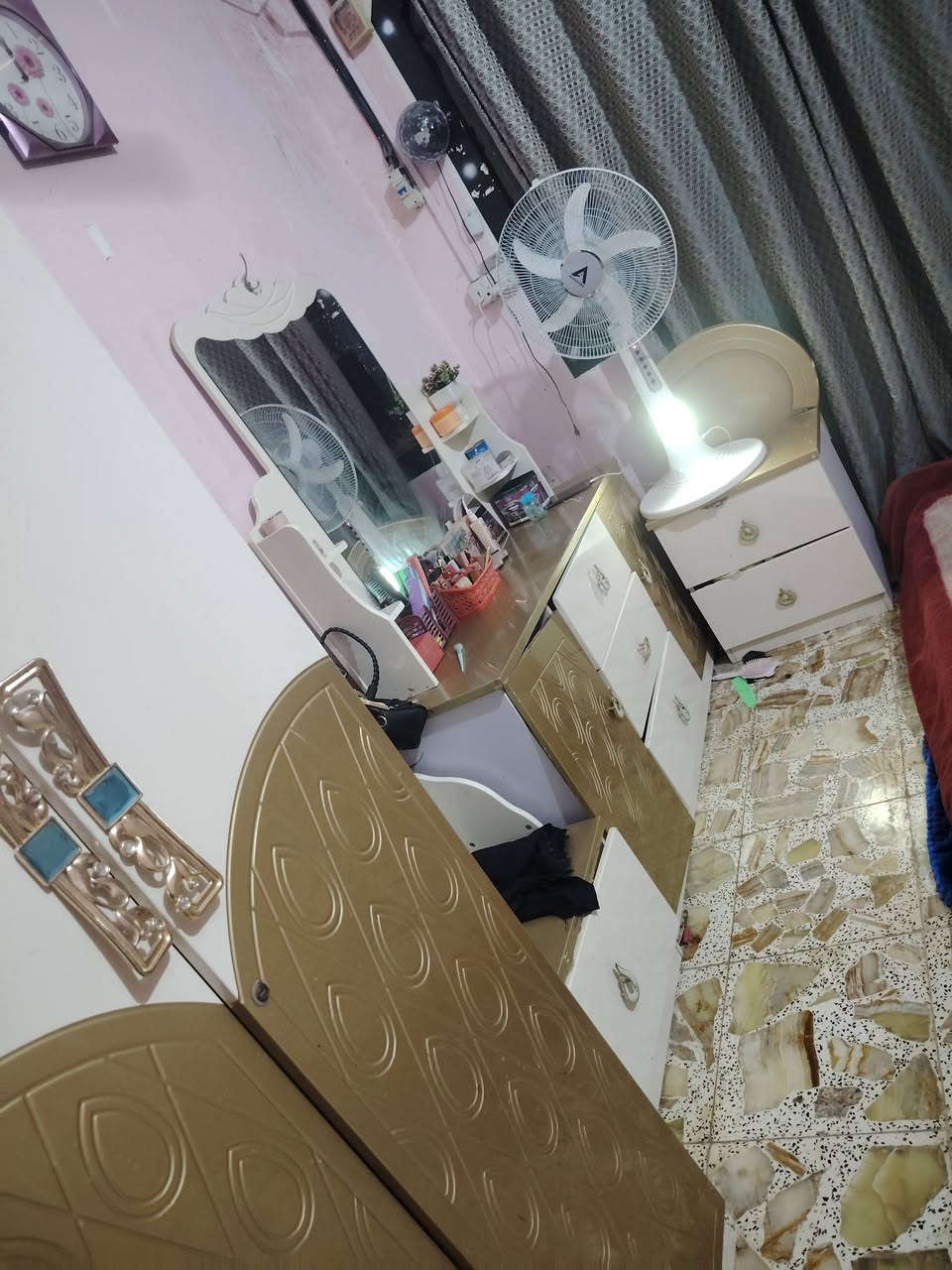*********** واتساب اغراض للبيع
