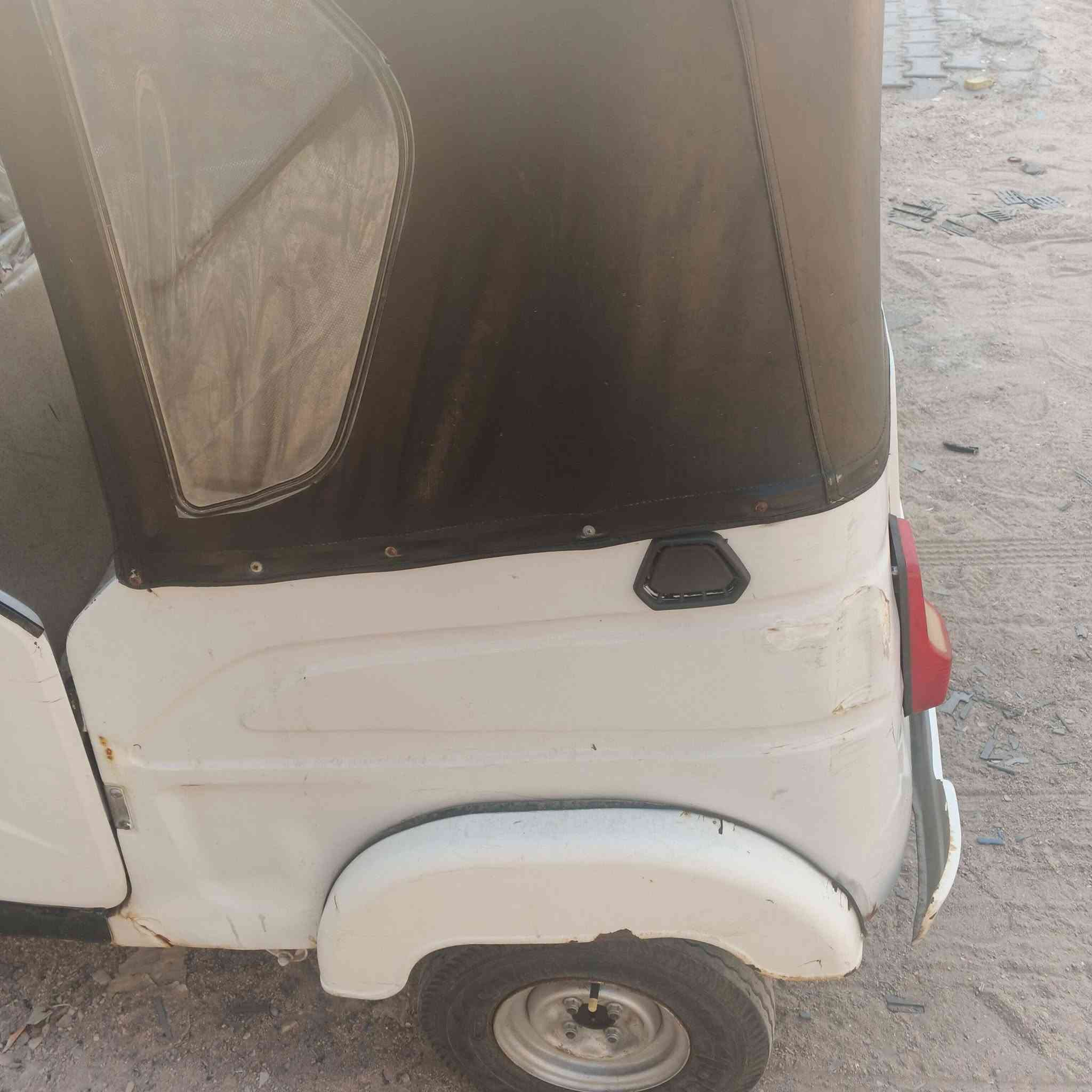 تك تك. باجاج 21 للبيع سنويه ورقم سنوية ابئسمي كهربائيات شغاله محرك نضيف مفتوح تجفيت شركه والبدي شوف العين المكان الامن الداخلي كراج الكوسترات السعر 5800 بيهة مجال قليل ***********
