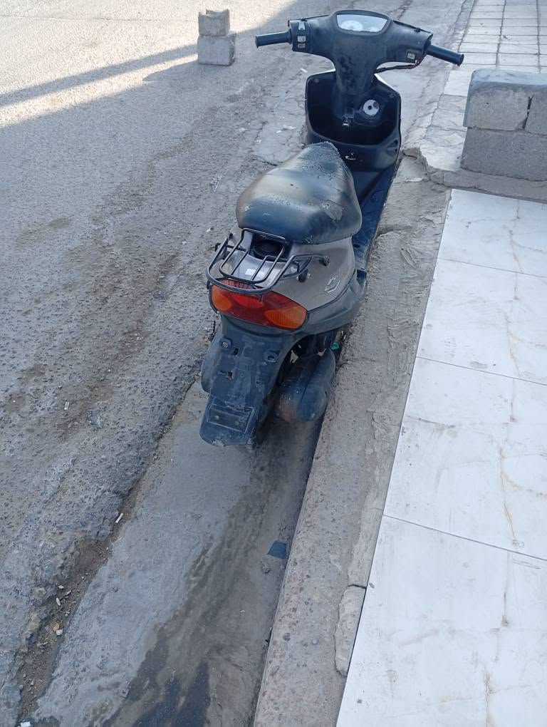 دراجه يامها ام تسعه زروف البيع كفاله برغي مامفتوح بيهه و كلهه شغاله من طول الطول عنوان خور زبير سعر 400 وبيهه مجال *********** الزبير, البصرة
