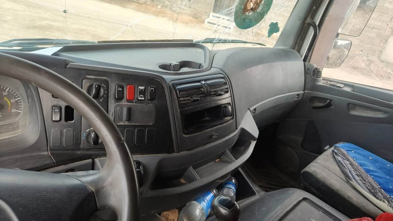 اكسور للبيع موديل 2005محرك 6عدل كير 4×4 رقم بغداد انكليزي الجديد تحويل ثاني يوم سنوية جديدة لغاية2031 تبريد شغال دبل جوبلس خلفي مكان الوري بغداد الدورة للاستفسار اتصل على الرقم *********** السعر 160$ وبيها مجال بسيط

نص مكتوب في الصور:
- XIAOMI 13T PRO 24mm f/1.9 1/161s ISO50 04/12/2024 15:51:16