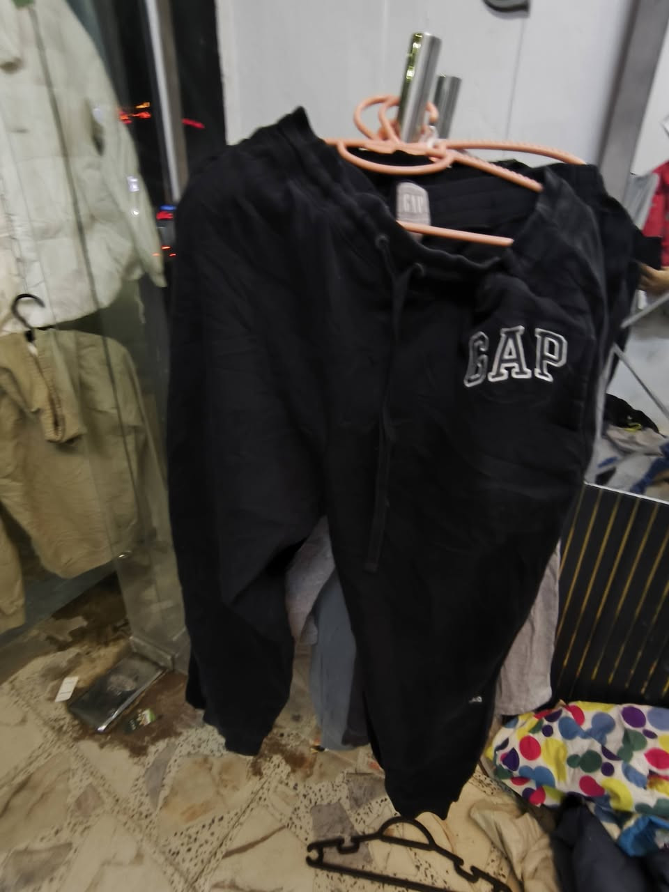 سلام عليكم بجايم شبابي ولادي سعر قطعه فقط 1500دينار يم بالات ابو نجم العنوان يم كراج موصل مجاور قصر ذهبي ناحية القيارة ***********
