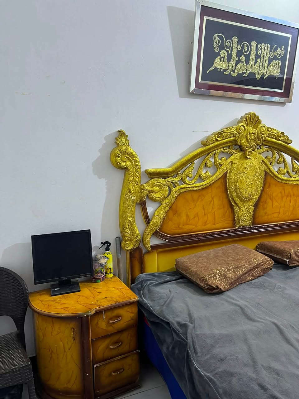 غرفة نوم 6قطع غرفه كلش قويه   العنوان البصره ابي الخصيب السعر 600 ما متواجد ع فيس وتساب وتصال فقط ***********
