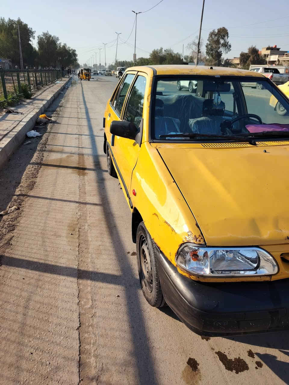 سيارة جهاز وكاملة وما بيها نقص، كهربائياتها كلها شغالة، .
🔧 فقط المحرك ينقص دهن، والباقي السيارة تعتمد عليها وتمشي وما بيها مشاكل تذكر.
 رقم إنكليزي
 تحويل ثاني يوم
سيارة أستخدمها وأطلع بيها للمحافظات وأعتمد عليها.
💰 السعر: 25 ورقة وبيها مجال للجادين
📍 العنوان: بغداد – البلديات، شارع المصرف، قرب سوق الميت
الجاد يتفضل والمعاينة خير دليل.
***********

