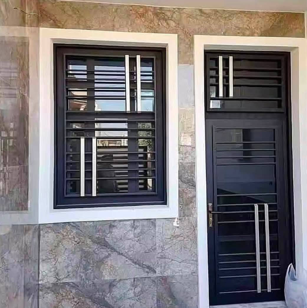 المتر الشباك على 35
الباب كليدور 175
الباب المطبغ 150
***********
احمد الهزاع اتصال
