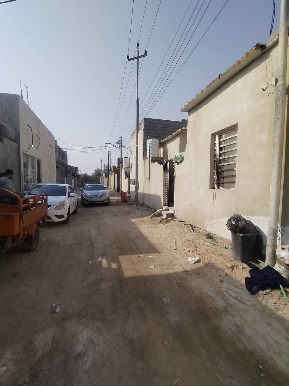 السلام عليكم
بيت للبيع مساحه 100متر طابو ملك صرف زراعي اصولي
يحتوي على غرفتين وصاله وستقبال ومطبخ وصحيات داخليه وخارجيه
بناء بلوك والسقف سندويج
العنوان شط العرب الجزيره باب الهوى
السعر 33 وبي مجال وكافة الخدمات متوفره ماء كهربا ومنطقه حلوه بالقرب من أفران محمد العبادي
***********
