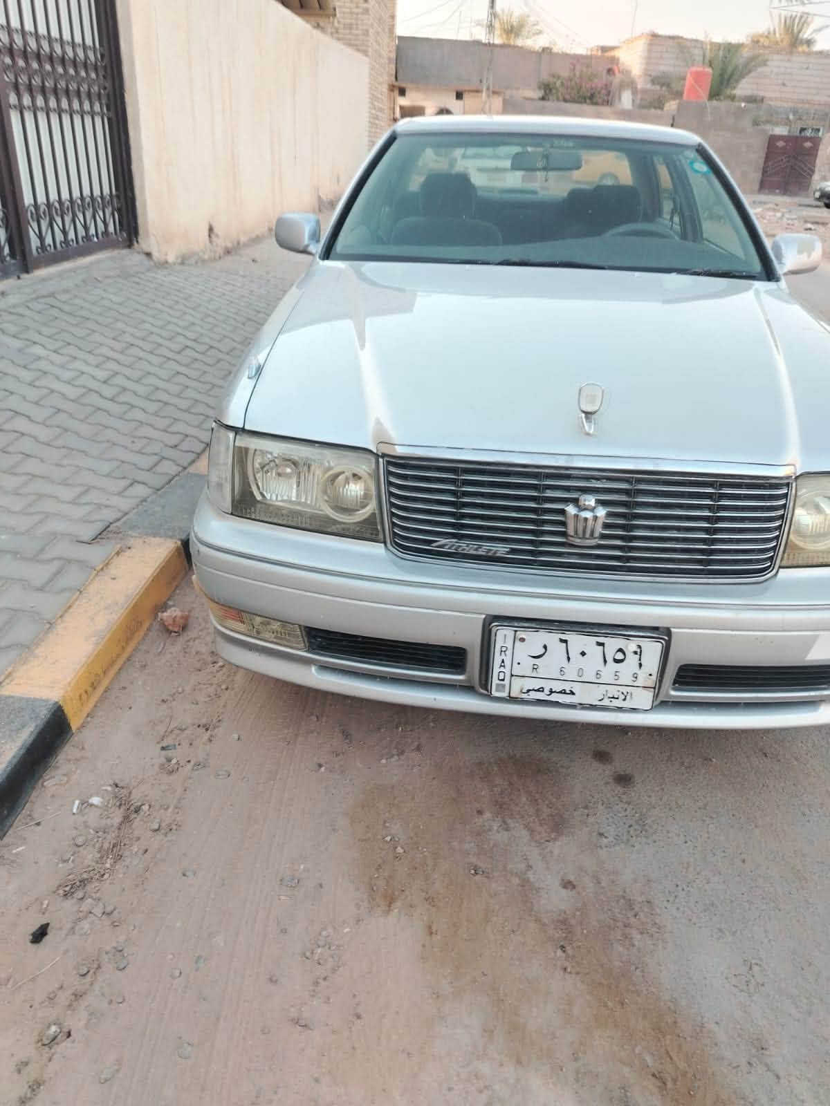 راس الثور فلات البيع
موديل/١٩٩٦

ألون/سلفري
كفاله عامه 
مكينه/٣٠٠٠/VVT—i
فيشه وبطل 
تبريد❄️

السعر/٨٨/ وبيها مجال 
العنوان /نجف /قضاء المشخاب
الرقم/***********
