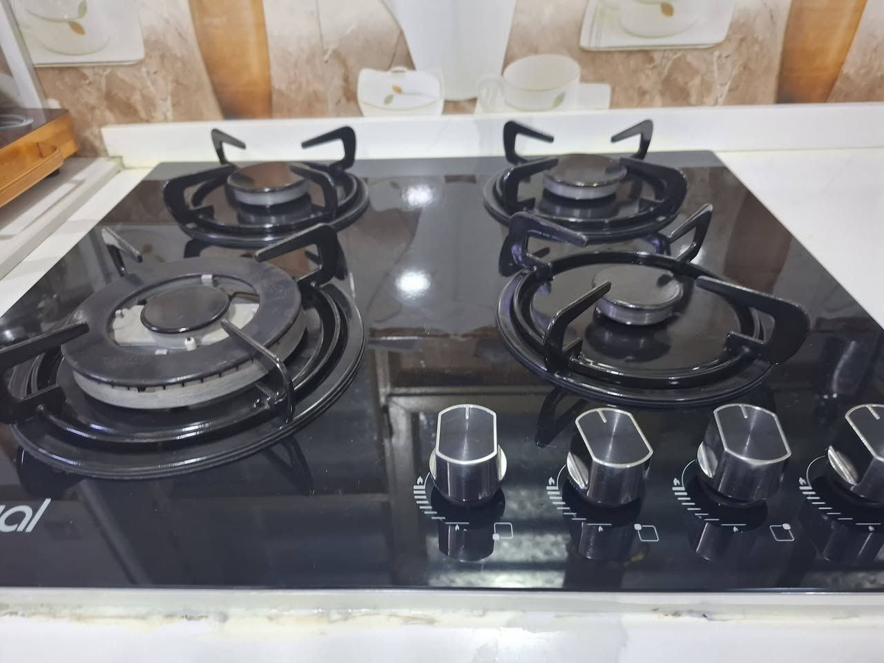 للبيع طباخ منضدي ومايكرويف
