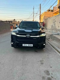 تويوتا لاندكروز 2023 V.X LIMITED باب اول SAS مكفولة كفالة عامة  ماشي 4...