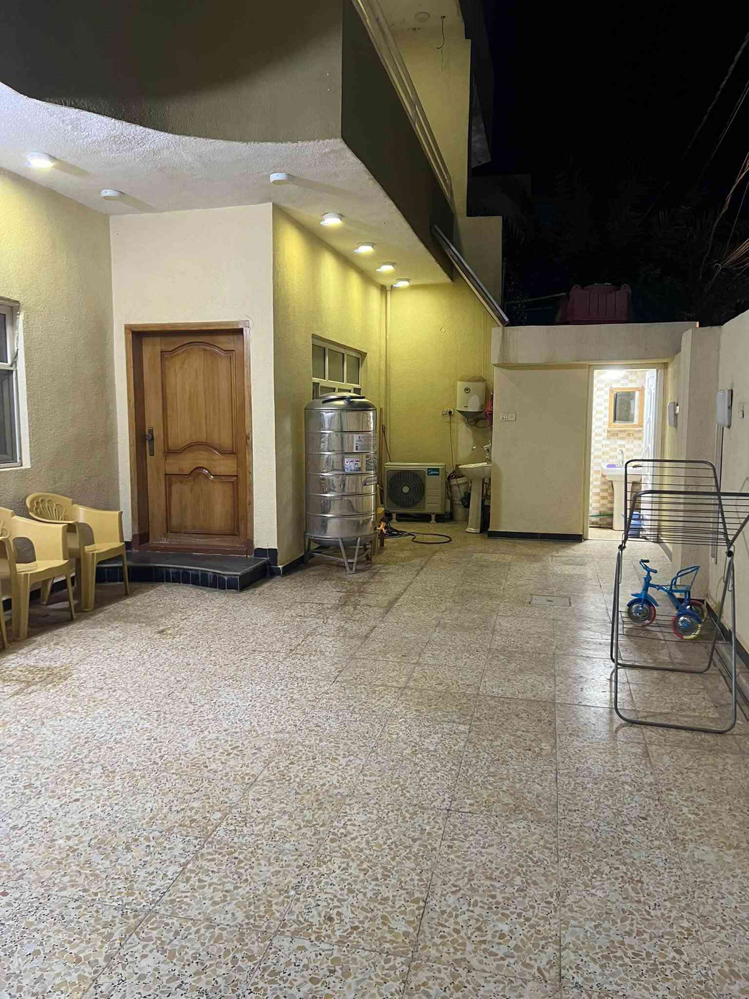 بغداد الراشدية • بيت طابقين ٥ غرف • ٢٠٠م