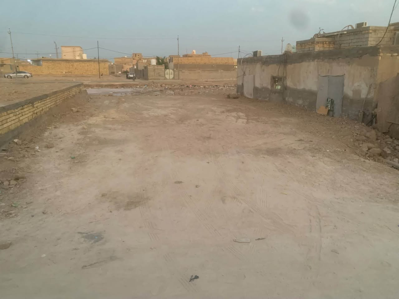 سوق الشيوخ حي الجوادين • ٢٠٠م • ماء وكهرباء