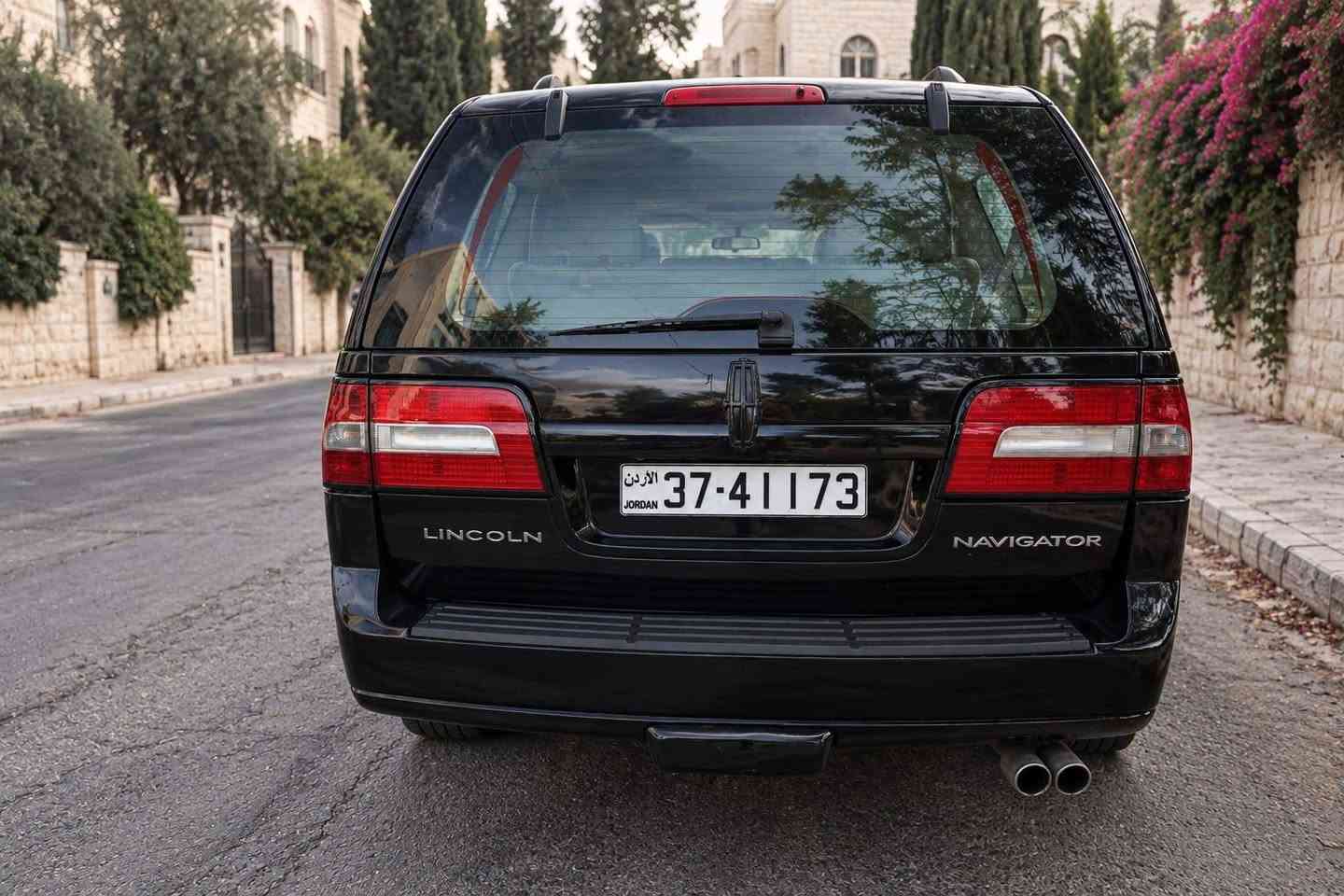 كاش أو اقساط من المالك مباشره
***********796555976 
لينكولن نافيغتور 2007 
فل كامل بحاله الوكاله 
فحص كامل فل مسكر 
ثلاجه داخليه
كراسي مفصوله 
فتحه سقف
كوشوك جديد جنط20 
بلاك اديشن 
مكانيك بحاله الوكاله 
ممشى قليل 
ترخيص منخفض
5.4cc 
ترخيص ل شهر 3 
كاش أو اقساط من المالك مباشره ***********796555976
