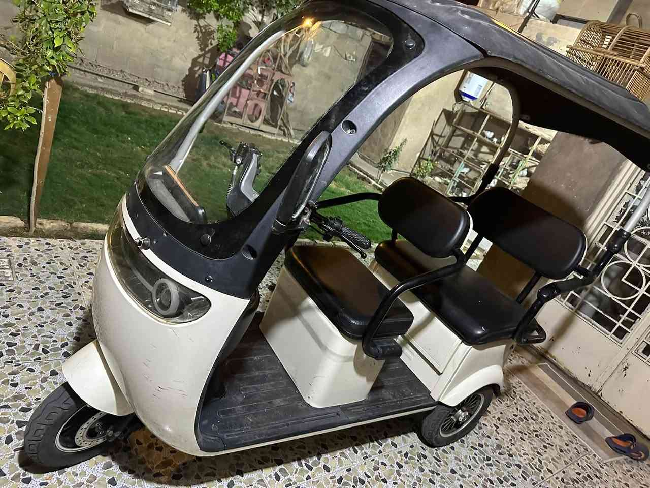 من رخصه الادمن تكتك شحن متاح كلش نضيفه وبطارياته بلاد الاتصال عله ***********
