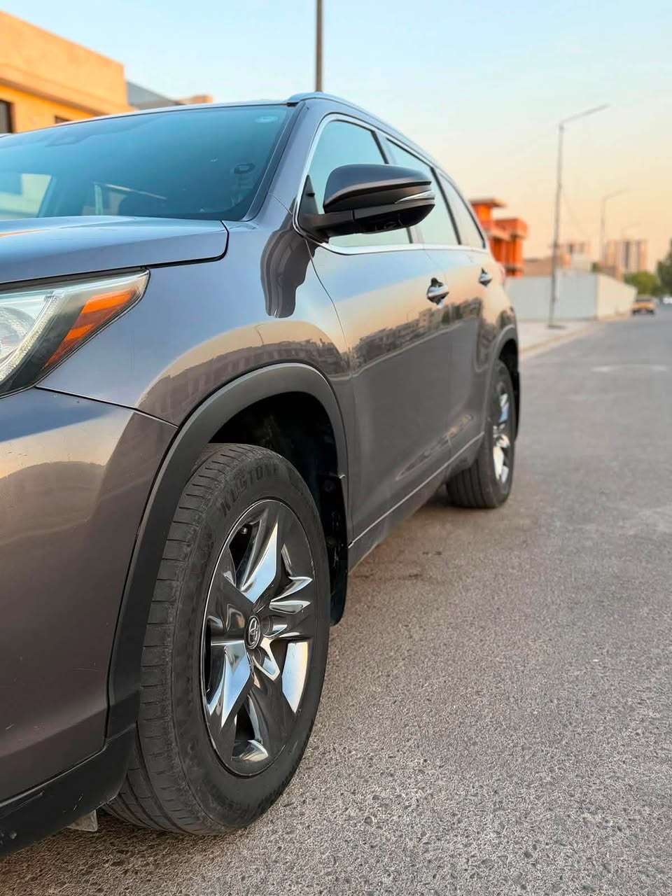 سلام عليكم تويوتا هايلاندر للبيع
مودل 2018
سياره فول واحد على واحد 
أربع كامرات 
سياره vip
كراسي اربعه تدفئة وتبريد 
سبعه راكب 
بانوراما 
دخول ذكي تشغيل ذكي 
رادار امامي 
نقط عمياء 
جنطة كهربائية 
بردات خلفية بلادي 
كشنات خزن ميموري 
حساسات 360
دفع رباعي 
تدفئة بل ستيرن 
رقم أربيل بسمي سياره تحويل مباشر 
سياره مضيفه كلش وحلوه سعر 240وبها مجال بصيط 
مكاني بغداد غزاليه رقم ***********
