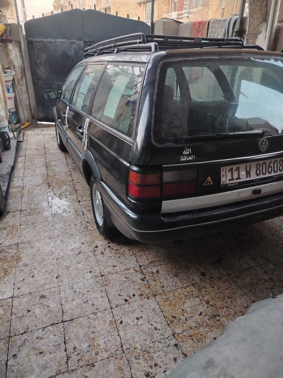 السلام عليكم باسات رقم بغداد دولي بسمي هزه جديد موديل 1992 محرك 1800دوش كير عادي اصل تبريد بس بي ليك محرك جديد حاويه صدر جديد تخم تايرمع ويل جدد كهربائيات كله شغاله كشنات امدوشمه كاعيه جلد سياره متعوب عليه مال جناي رايده 38 وبيه مجال قليل مكاني بغداد ***********
