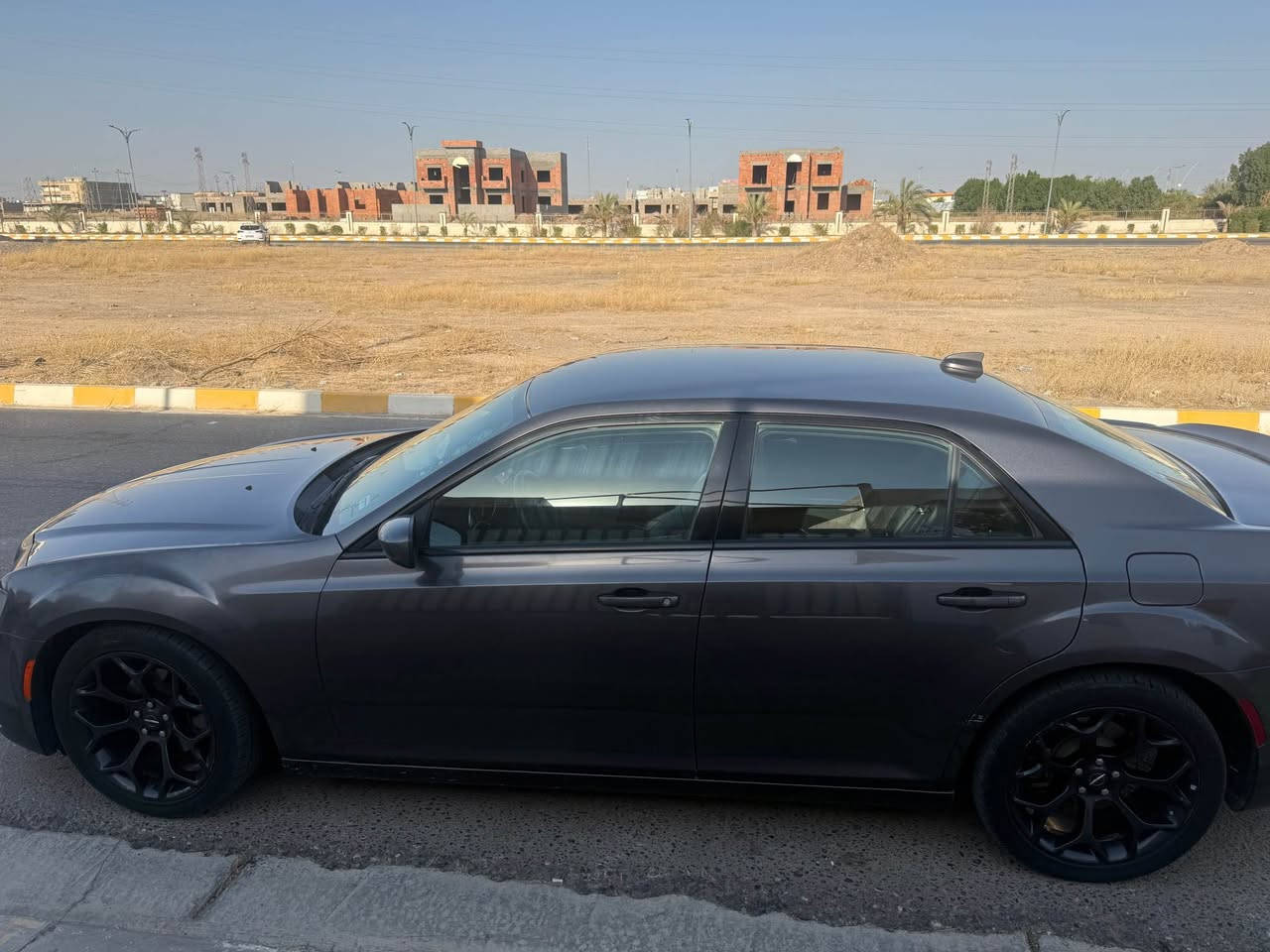 كرايسلر 300s 

موديل 2019

رقم اربيل باسمي

حادث جاملغ امامي فقط بدون دواخل بدون ايرباك 

صور الحادث موجوده 

ماشية 145 الف 

مواصفات S معروفه عدا الفتحه 

داخليتها نظيفة تخم تايرات جديد 

سعر 220$

تواصل *********** تكريت, صلاح الدين
