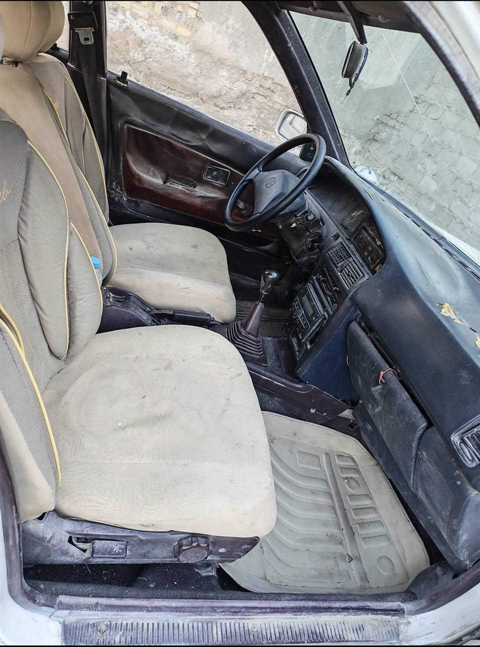 للبيع كورلا ٨٩
مصبوغة السيارة للجمالية  
٢٥ $ وبيها مجال مكانها بالحلة 
رقمها بابل السيارة باسمي مداور ثاني يوم
***********
