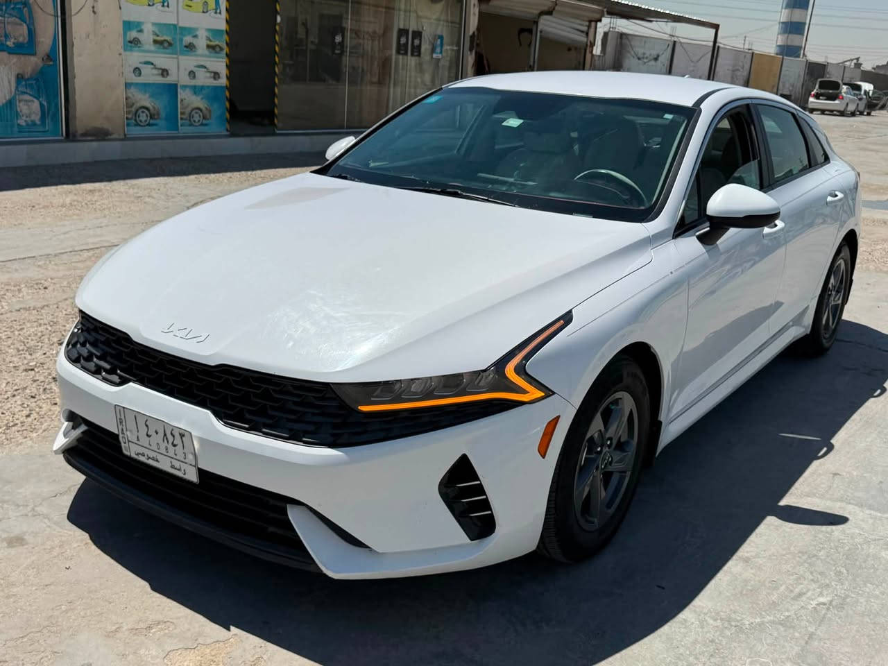 السلام عليكم 
للبيع 
K5 2022 
معوقين 
صبغ 3️⃣ قطع فقط 
ماشيه 73 
محرك 1600 تيربو 
السعر 145 بيها مجال بسيط 
مكان الديوانية 
اتصال 📞 على الرقم ‭***********‬

