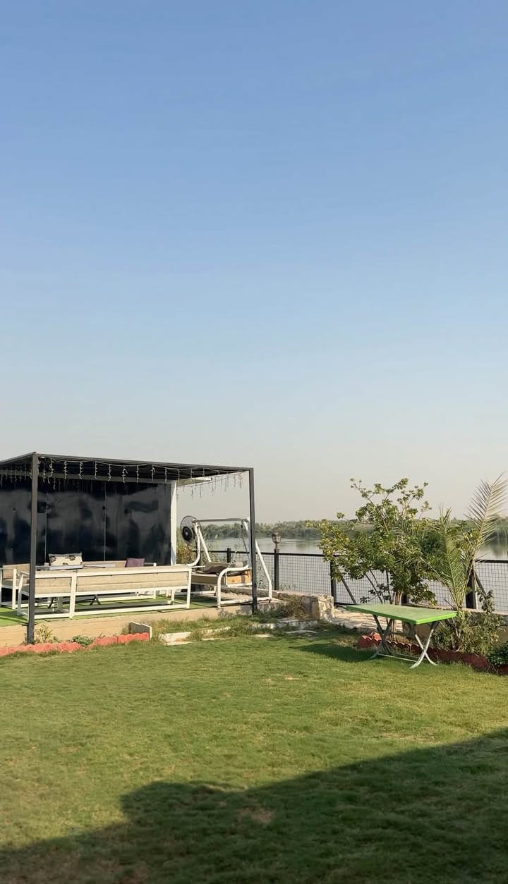 🌿 مزرعة كاردينيا – المدائن
📍 3 دقائق عن فلكة سلمان باك
🌊 إطلالة مباشرة على النهر
✅ موثقة بتطبيق إجرلي
🏊‍♂️مسبح حار مغلق
📞 واتساب فقط: ***********
