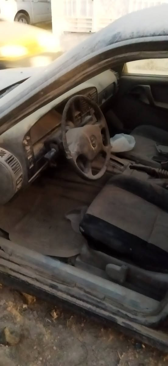 سلام عليكم
سيارة اوبل اوميجا تصقيط رقم بغداد خصوصي عليها غرامة 200 السيارة طافية وكيرها كايم 

***********
***********
