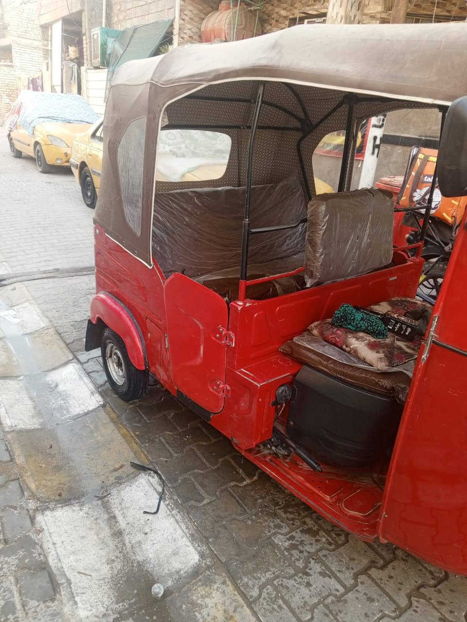 سلام عليكم ورحمه تكتك للبيع رقم بغداد موديل 21 شهر 12 السعر 7 و750
مكفلوله كفاله عامه ***********
