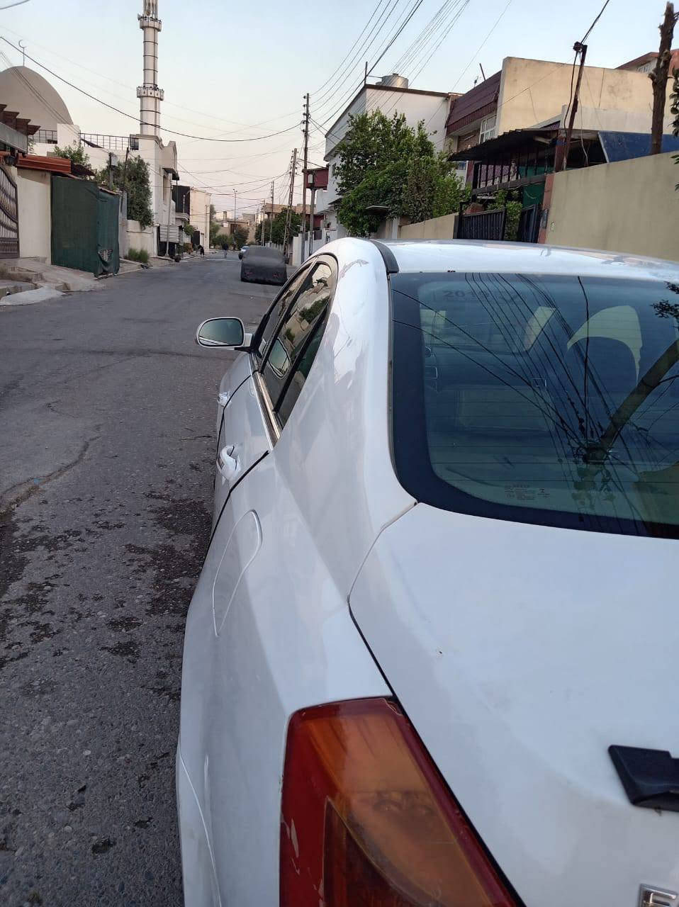 للبيع
EMGRAND    C7       2013
🔸محرك 1800 كورولا نحله بلادي
🔸كير اوتوماتيك كورولا بلادي
🔸بدون اي قطره صبغ ومعجون بيها فقط مكانين حگ شبر بارد 
🔸سقف سلايت
🔸اشاير بالمري
🔸باتري جديد 
🔸تخم تايرات جديد 
🔸ارضيه جلد 
🔸كشنات جلد
🔸تبريد 
سياره ما ناقصها شي بوجهك للشارع 
سنويه لغاية 2029
بطاقة بانزين بيها
رقم كركوك دولي
السعر 63 وبيها مجال 

مكاني كركوك حي العسكري 
***********
رجاء مو شراي لا تعبني والسوك كلشي بي
