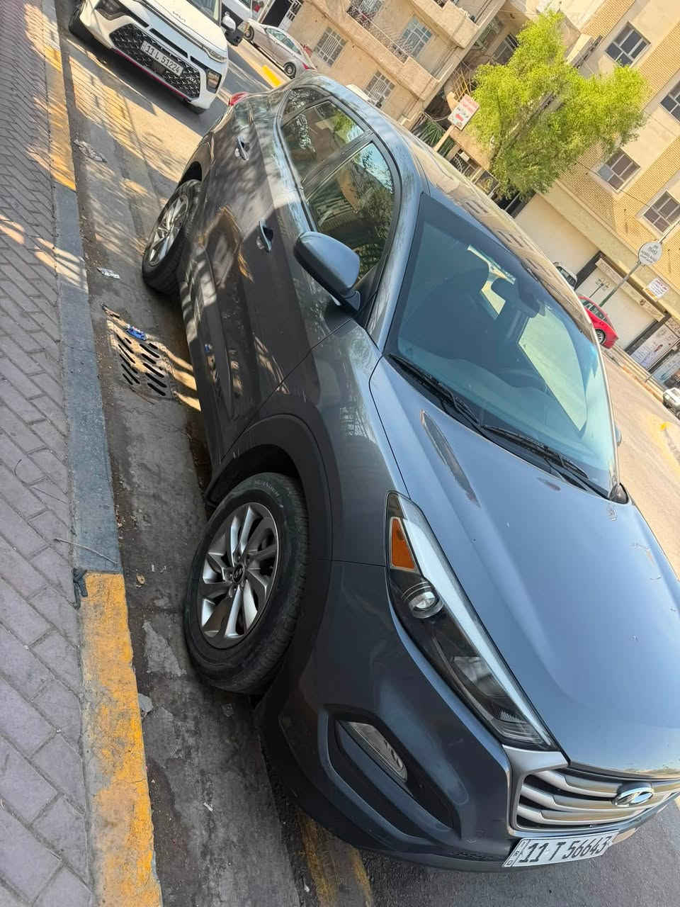 سلام عليكم توسان 2018 جديده وارد امريكي حادثه كلش خفيف بين الباب الخلفي والجاملخ كلش خفيف السياره برغي ممفتوح بيه بسمنه مال مره ماشيه60الف حقيقي خير من الله تحويل مباشر السعر135قفل العنوان الاعظميه***********
