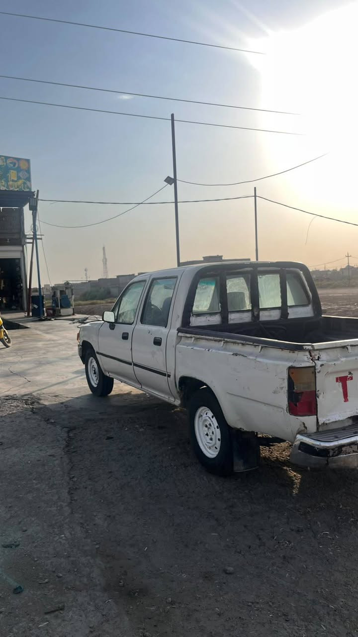 سلام عليكم سياره جمره موديل 90 سياره تحويل  سياره خير من الله تايرات جدد حدايه نعمه باتري مكينه خير من الله اي سوائل اتصل برقم ***********
