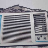 لبيع مكيف شغال شرط لفحص  مكاني بغداد قرب بسمايه رقمي 07801752588
