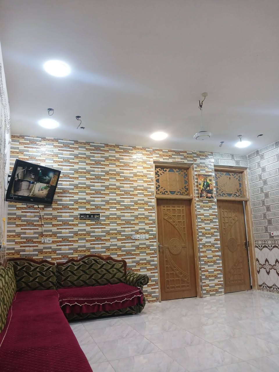 للبيع بسعر مناسب
بيت طابو زراعي سند ٢٥ بسمي مكانه ورديه خارج شارع ٣٠ 

مساحه 300 بناء سنه 2023 بناء حديث طابقين 

طابق الاول 

استقبال+٢ غرف نوم +مطبغ بارد +حار +هول+مجمع صحيات داخلي +خارجي 

طابق ثاني

غرفه +هول +مجمع صحيات 

للستفسار  اتصال ع رقم📞 ***********
