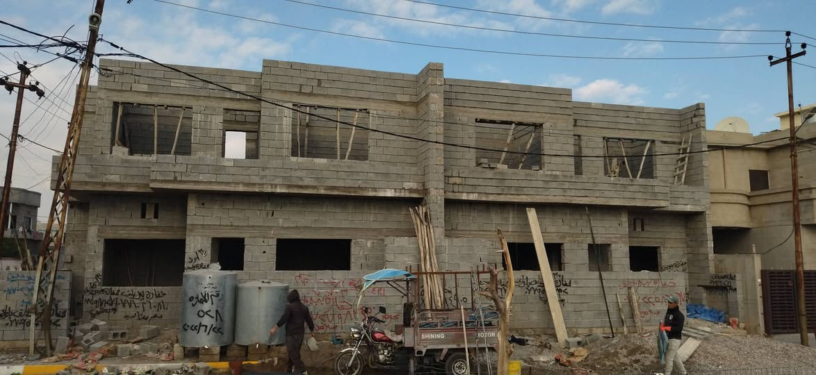 السلام عليكم ورحمه الله وبركاته اسطة بناء شغل هندسي متفرغ حاليا ***********
