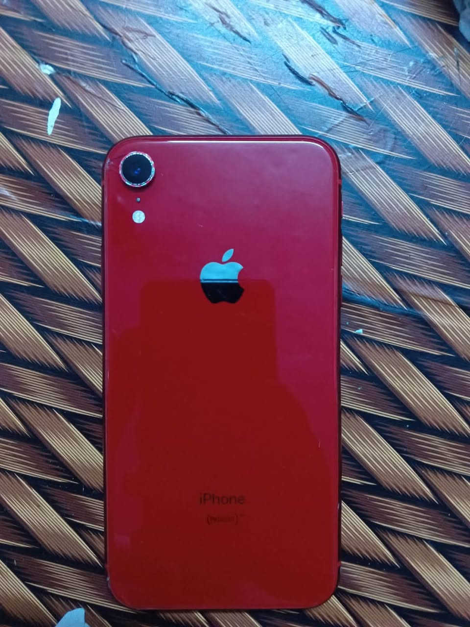 آيفون xr للبيع جهاز نضيف كلشي ممبدل بي البطاريه 79بلاد فيس إيدي شغال كلشي ممبدل بي الشاصي بي شخوط بسيطه الضهر بي فطور بصف الكامره سعر الجهاز 190بي مجال بسيط رقم الهاتف ***********
