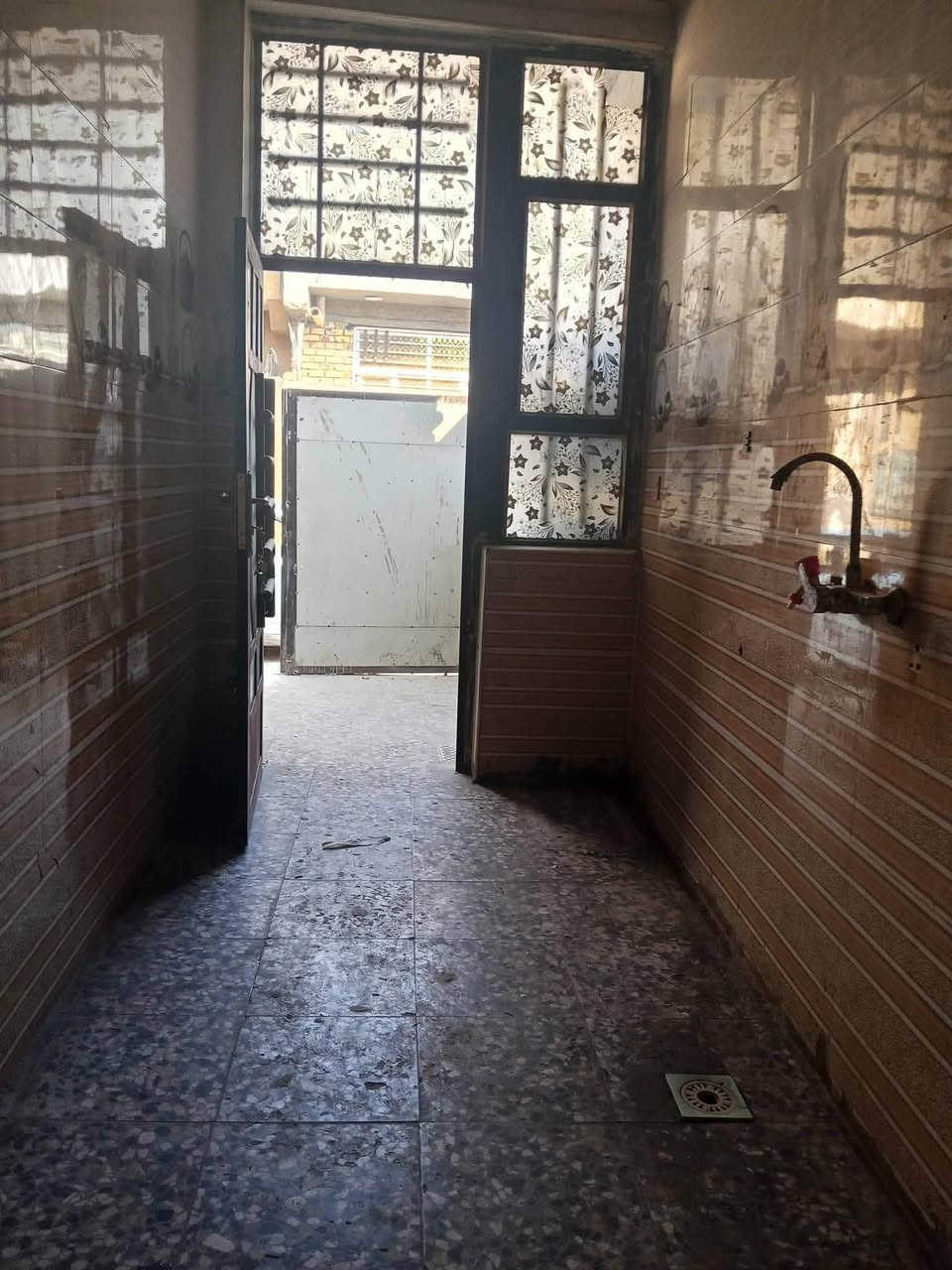 🏠دار للايجار مساحة ١٠٠م يحتوي على غرفة وكليدور وصاله ومطبخ ومجمع صحيات وطارمه 

⁦^⁠_⁠_⁠_⁠_⁠_⁠_⁠_⁠_⁠_⁠^⁩⁦(⁠◍⁠•⁠ᴗ⁠•⁠◍⁠)⁩⁦(⁠◍⁠•⁠ᴗ⁠•⁠◍⁠)⁩⁦^⁠_⁠_⁠_⁠_⁠_⁠_⁠_⁠_⁠_⁠^⁩

🌎 الموقع بين زوير وشارع كربلاء

⁦^⁠_⁠_⁠_⁠_⁠_⁠_⁠_⁠_⁠_⁠^⁩⁦(⁠◍⁠•⁠ᴗ⁠•⁠◍⁠)⁩⁦(⁠◍⁠•⁠ᴗ⁠•⁠◍⁠)⁩⁦^⁠_⁠_⁠_⁠_⁠_⁠_⁠_⁠_⁠_⁠^⁩

💸💰 قيمة الإيجار 250

 

         ((مكتب عقارات الشمس مقابل المستشفى التركي))                         
                     
           📠 للاستفسار الاتصال او مراسله واتساب فقط

                           ***********📞

                          ***********📞

