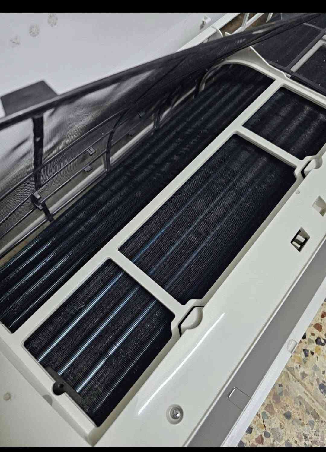 سبلت جنرال الكتريك حجم  ( 2 طن ) 
 غاز 410 تدفئة تبريد ❄️ جهاز ضخم جدآ 
انتاج 2024 اخو الجديد مشتغل موسم واحد فقط 

هذا الجهاز اكو ناس تعرف قيمته 
  يرهم للاماكن  الكبيره 
من أرقى السبالت حاليآ  يجي 3 سراوات راديتر 

ملحقاته كلهن بلاديات كامله بواري ريمونت قاعده وايرات
  غازه مال الشركه مقفول 
مغسول وكامل تشد وتترحملي 

سعره 600  نهايته 

اذا عندك سبلت عاطل ناخذه وتنطينه فرق 

📍مكاني بغداد قريب الشعب بوب الشام 
📞للاتصال بالرقم ***********او وتساب
يوجد خدمة توصيل 🚛داخل بغداد
