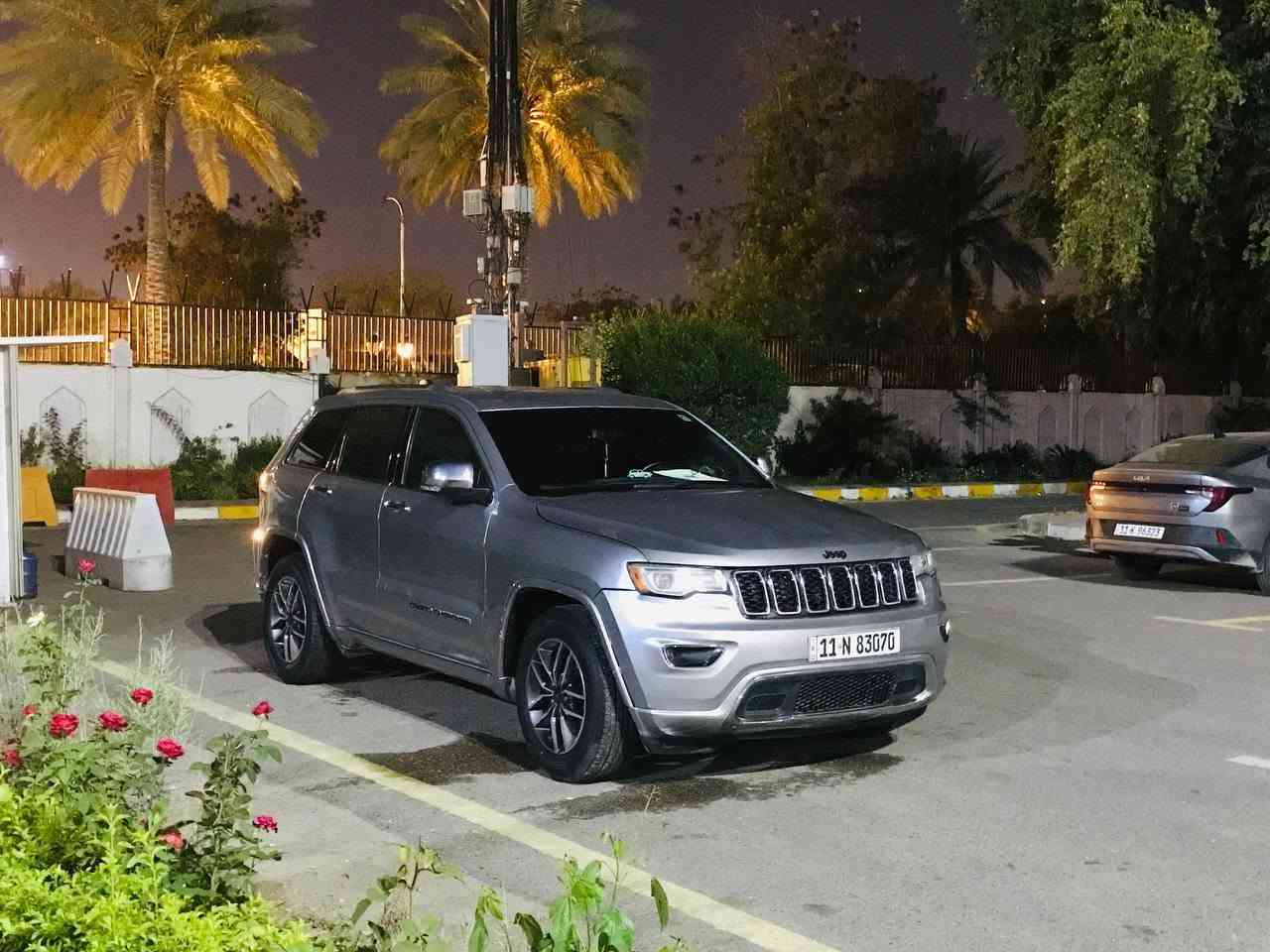 للبيع جيب 
( وارد امريكي )
موديل ٢٠١٨
خمس قطع صبغ بدون دواخل 
ماشيه١١٢
موصفات فول الفول غرفه جلد تدفئ كشنات كشن كهرباء 
مكانها كربلاء   
سعر على الواتساب 
للتواصل  
‭***********

