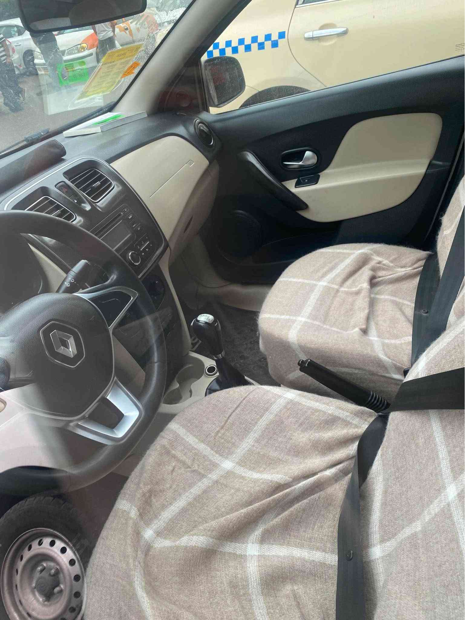 رينو سيمبول • ٢٠٢٠ • بدون صبغ