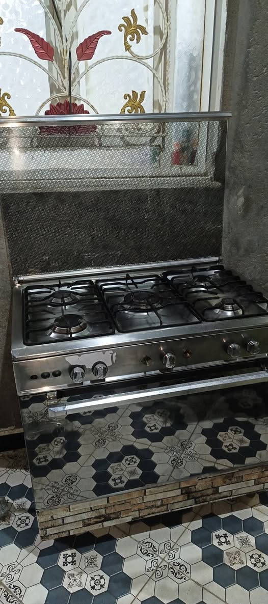 طباخ • شغال • قابل تفاوض
